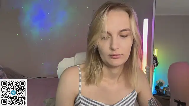 Snapshot of _Vikky_Moon_ chatting on 07/02/26, 12:54 Vikky Moon online show from 07/02/26, 12:54