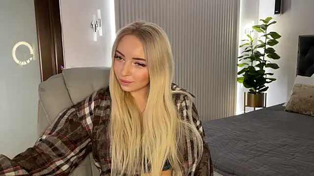 OhMyEmma online show from 11/27/25, 01:29