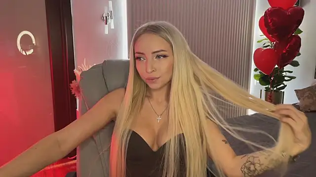 OhMyEmma online show from 02/19/26, 01:01