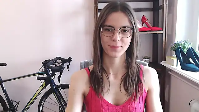 love megi online show from 02/15/26, 07:51