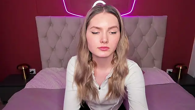 EvelineAmore online show from 03/19/25, 02:13