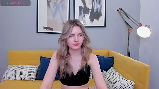 EvelineAmore online show from 03/22/25, 12:04