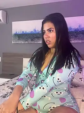 Snapshot of _SamantaGomez chatting on 03/11/25, 02:51 SamantaGomez online show from 03/11/25, 02:51