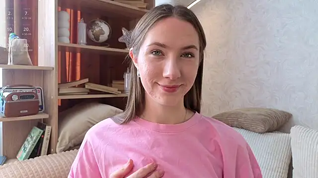 Snapshot of Kira_mindnes chatting on 09/09/25, 06:24 Kira mindnes online show from 09/09/25, 06:24