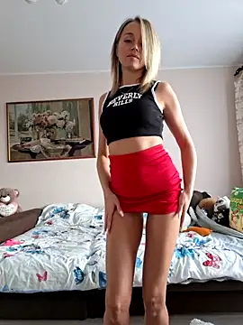 b l o n d i n k a online show from 10/06/25, 04:21