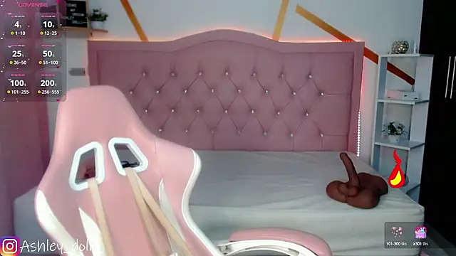 Ashley dolll online show from 10/05/25, 09:02
