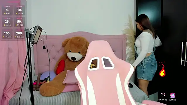 Ashley dolll online show from 02/02/26, 10:08