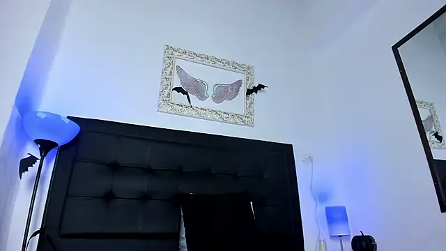 Lola Blondie online show from 11/05/25, 12:38