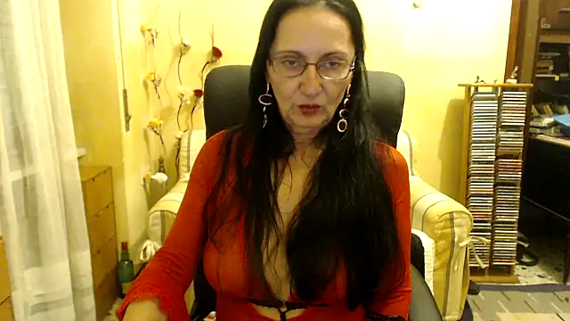 RobertaFox69 online show from 12/05/25, 08:16