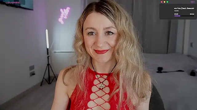   Milana     online show from 02/14/26, 12:18