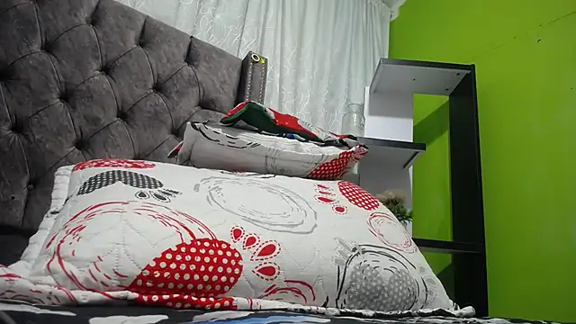 ANA-BULLOCK- online show from 12/15/25, 12:09