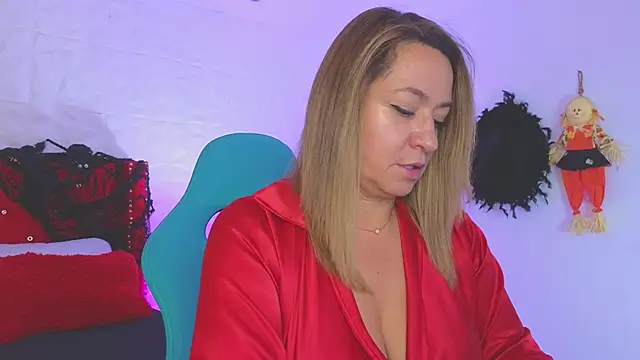 weet Evans    online show from 11/01/25, 02:57