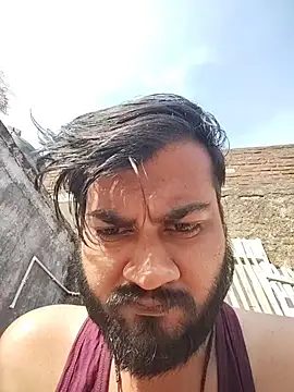 Snapshot of mpaale11 chatting on 12/21/25, 08:32 mpaale11 online show from 12/21/25, 08:32