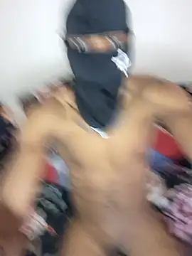 Snapshot of bakedsnackmmh chatting on 10/19/25, 02:29 bakedsnackmmh online show from 10/19/25, 02:29