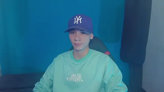 Snapshot of Burperking420_ chatting on 03/12/25, 05:49 Burperking420  online show from 03/12/25, 05:49