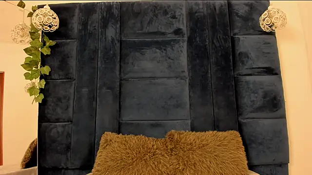 Snapshot of Samantha-Harpper chatting on 03/14/25, 07:37 Samantha-Harpper online show from 03/14/25, 07:37