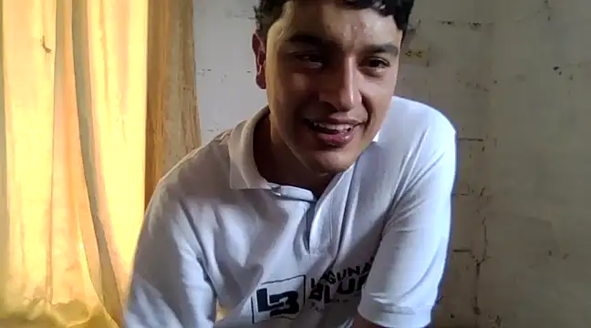 hino chan online show from 03/08/25, 05:33