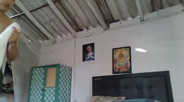 hino chan online show from 03/09/25, 12:31