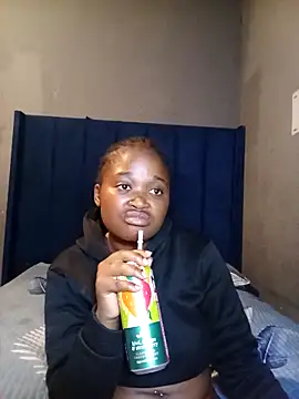 Snapshot of SexyShybarbie chatting on 11/14/25, 10:40 SexyShybarbie online show from 11/14/25, 10:40