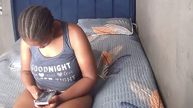 Snapshot of SexyShybarbie chatting on 11/24/25, 06:24 SexyShybarbie online show from 11/24/25, 06:24