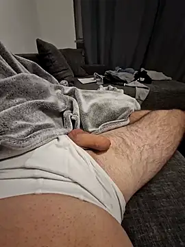 Snapshot of Smokeym123 chatting on 11/20/25, 07:46 Smokeym123 online show from 11/20/25, 07:46