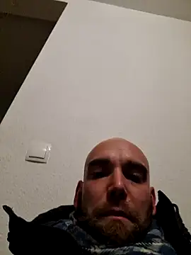 Smokeym123 online show from 02/21/26, 07:04