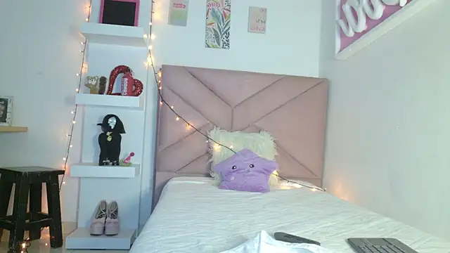 eva sin18 online show from 04/12/26, 12:04