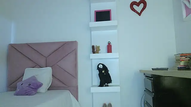 Snapshot of eva_sin18 chatting on 05/16/26, 11:25 eva sin18 online show from 05/16/26, 11:25