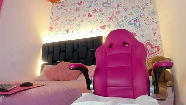 margott 22  online show from 11/26/25, 06:31