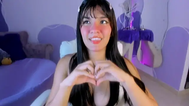 auroracute02 online show from 10/24/25, 01:18