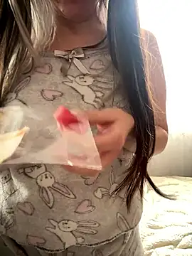 Snapshot of VictoriaGerard_Pink chatting on 01/13/26, 05:40 VictoriaGerard Pink online show from 01/13/26, 05:40