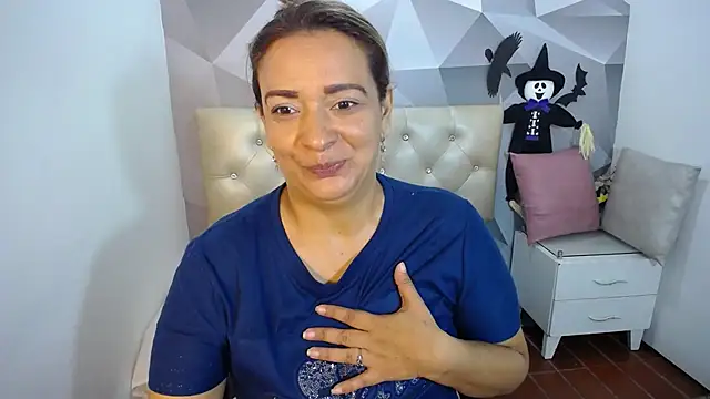 Milf-Prettyboobs online show from 11/01/25, 11:12