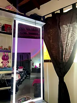 Snapshot of Paulet_Johnson chatting on 11/23/25, 08:52 Paulet Johnson online show from 11/23/25, 08:52