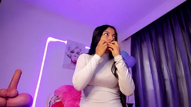 sweet cinamon online show from 02/13/26, 03:30