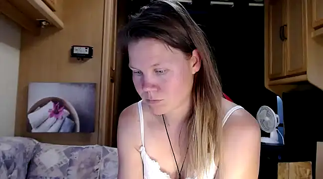 Snapshot of CallMeMaria chatting on 12/26/24, 02:05 CallMeMaria online show from 12/26/24, 02:05