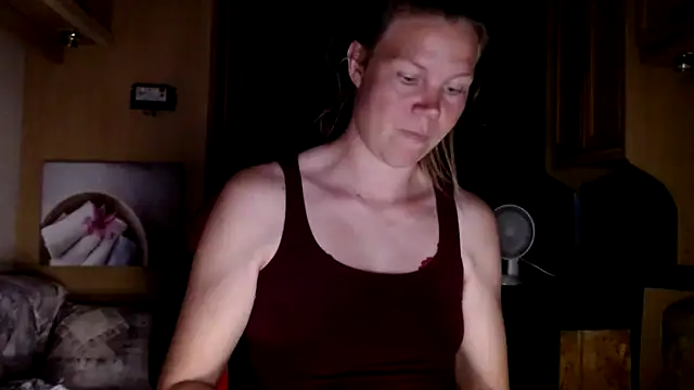 Snapshot of CallMeMaria chatting on 01/01/25, 05:22 CallMeMaria online show from 01/01/25, 05:22