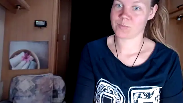 Snapshot of CallMeMaria chatting on 01/14/25, 12:56 CallMeMaria online show from 01/14/25, 12:56