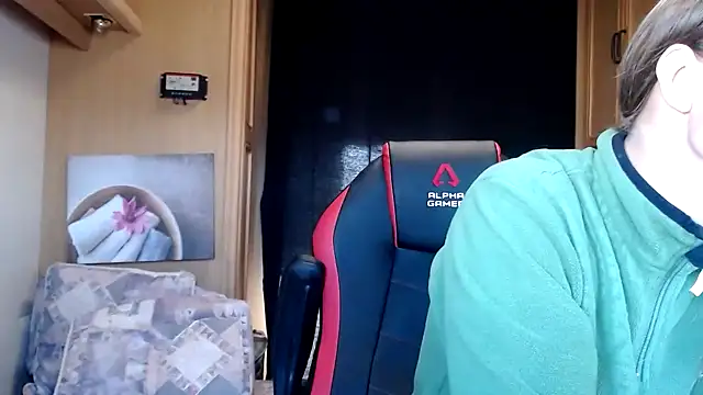 Snapshot of CallMeMaria chatting on 01/17/25, 10:55 CallMeMaria online show from 01/17/25, 10:55