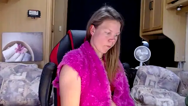 Snapshot of CallMeMaria chatting on 01/17/25, 01:56 CallMeMaria online show from 01/17/25, 01:56