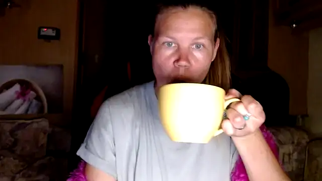 Snapshot of CallMeMaria chatting on 01/20/25, 06:53 CallMeMaria online show from 01/20/25, 06:53