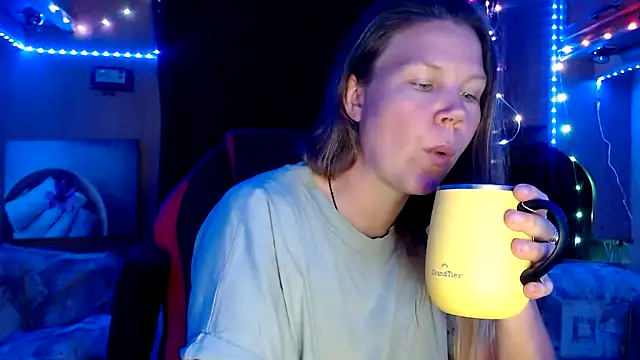 Snapshot of CallMeMaria chatting on 01/28/25, 05:35 CallMeMaria online show from 01/28/25, 05:35