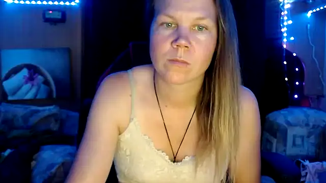 Snapshot of CallMeMaria chatting on 01/28/25, 08:36 CallMeMaria online show from 01/28/25, 08:36