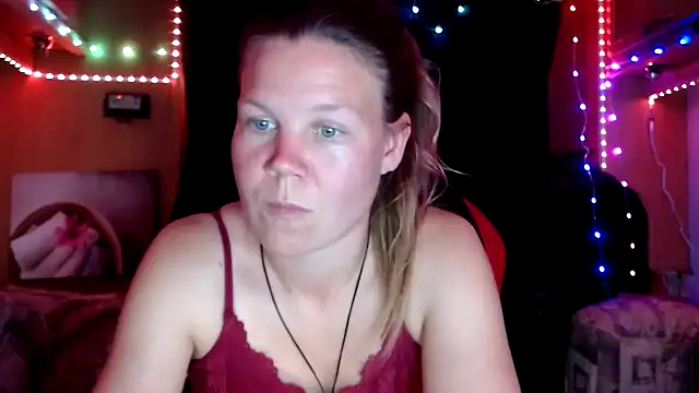 Snapshot of CallMeMaria chatting on 01/29/25, 06:39 CallMeMaria online show from 01/29/25, 06:39