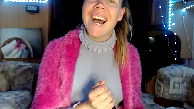 Snapshot of CallMeMaria chatting on 01/31/25, 01:23 CallMeMaria online show from 01/31/25, 01:23