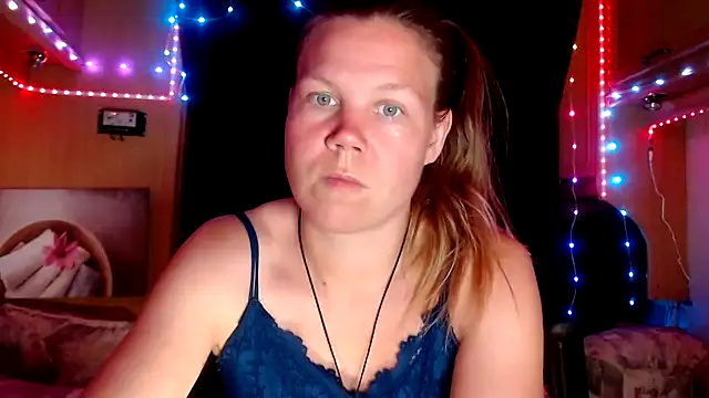 Snapshot of CallMeMaria chatting on 02/01/25, 07:13 CallMeMaria online show from 02/01/25, 07:13