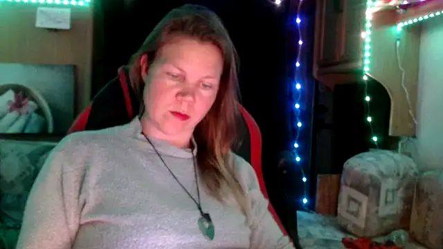 Snapshot of CallMeMaria chatting on 02/07/25, 09:15 CallMeMaria online show from 02/07/25, 09:15