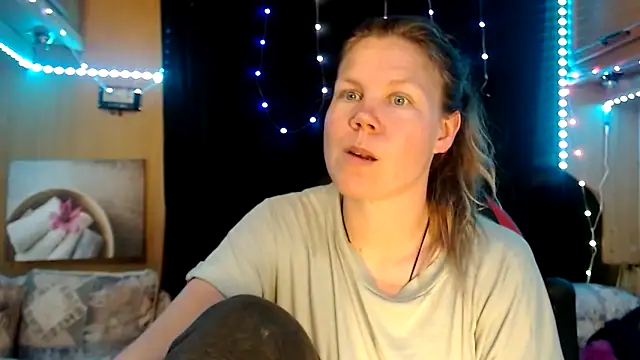 Snapshot of CallMeMaria chatting on 02/28/25, 01:25 CallMeMaria online show from 02/28/25, 01:25