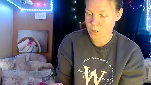 Snapshot of CallMeMaria chatting on 03/03/25, 10:06 CallMeMaria online show from 03/03/25, 10:06