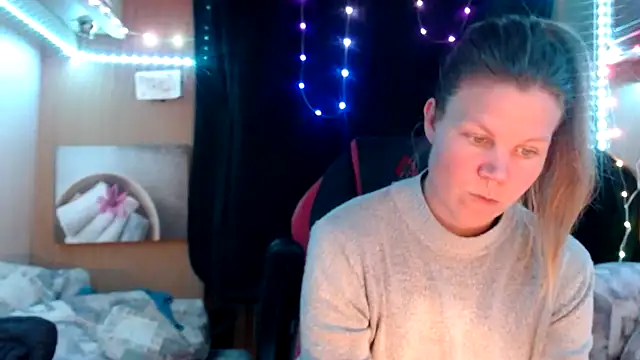 Snapshot of CallMeMaria chatting on 03/06/25, 08:05 CallMeMaria online show from 03/06/25, 08:05