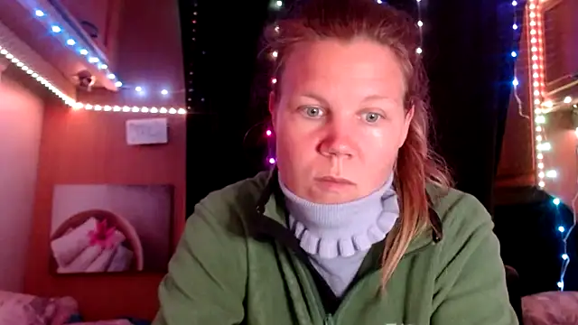 Snapshot of CallMeMaria chatting on 03/07/25, 10:13 CallMeMaria online show from 03/07/25, 10:13